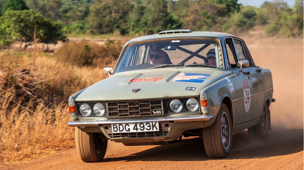 Rover P6 on the Road to Hanoi Marathon