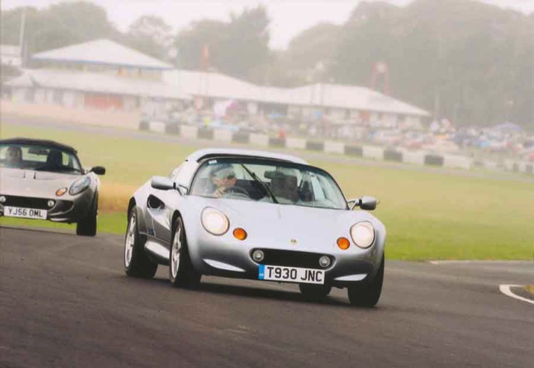 2 Lotus Elise on track